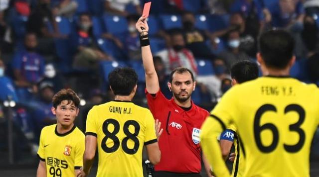 皇冠足球-吃红牌丢饭碗开创先河 广州队的危机公关很成功？